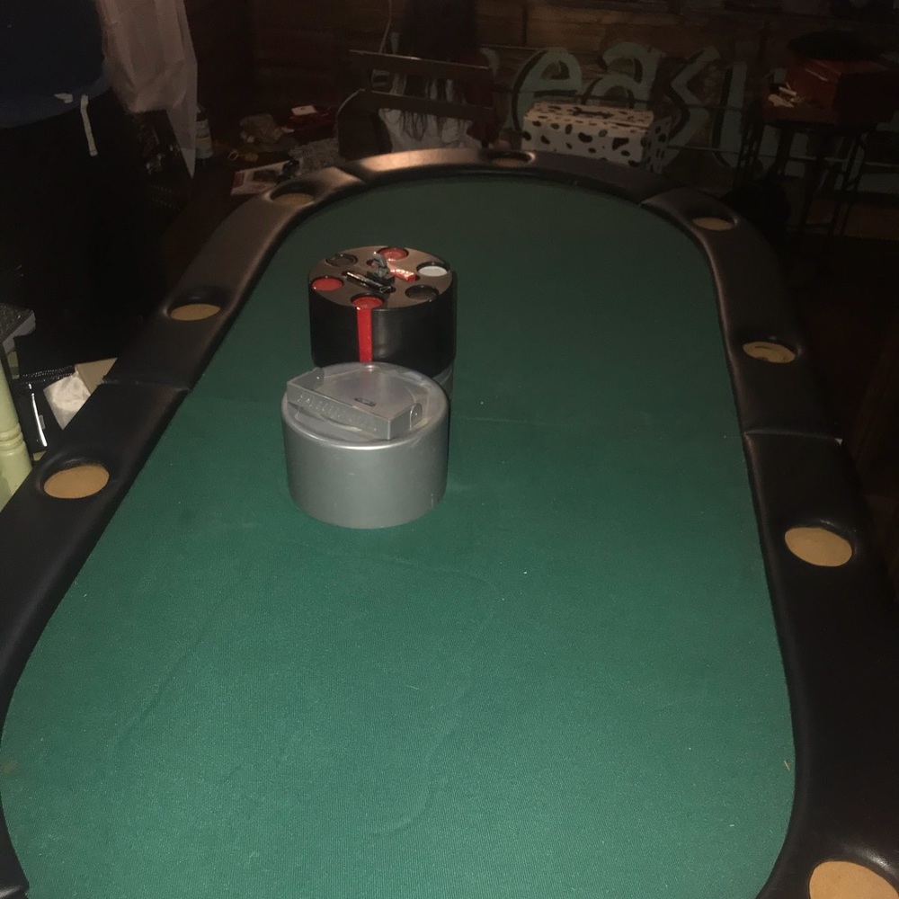 82 inch Texas Hold’em with legs and adjustable